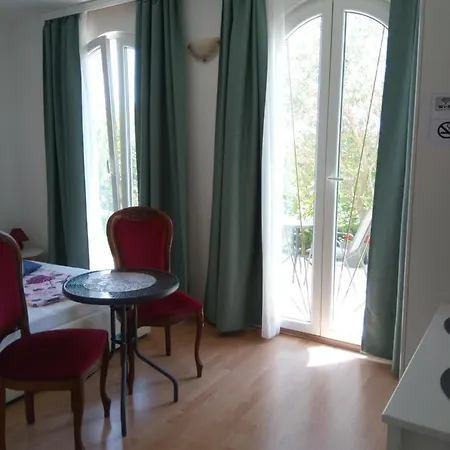 Ana Gostinjska kuća 4*