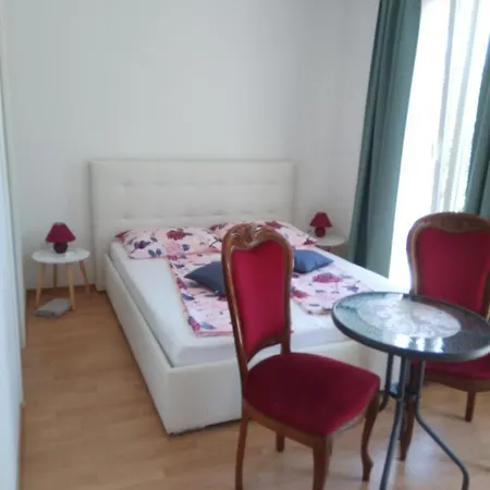 Ana Gostinjska kuća 4*
