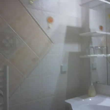 בית הארחה Ana 4*