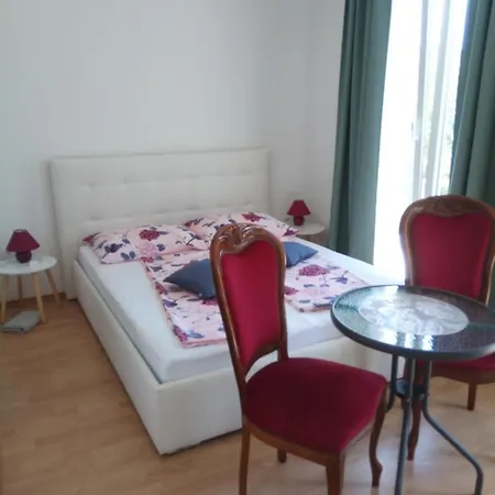 Pensionat Ana Krk Town