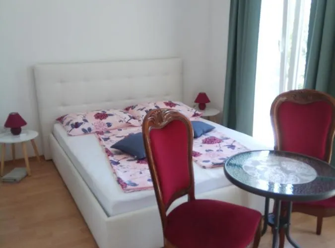 Pensionat Ana Krk Town